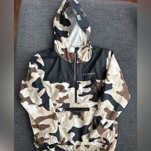 Columbia Kids Camo wind breaker